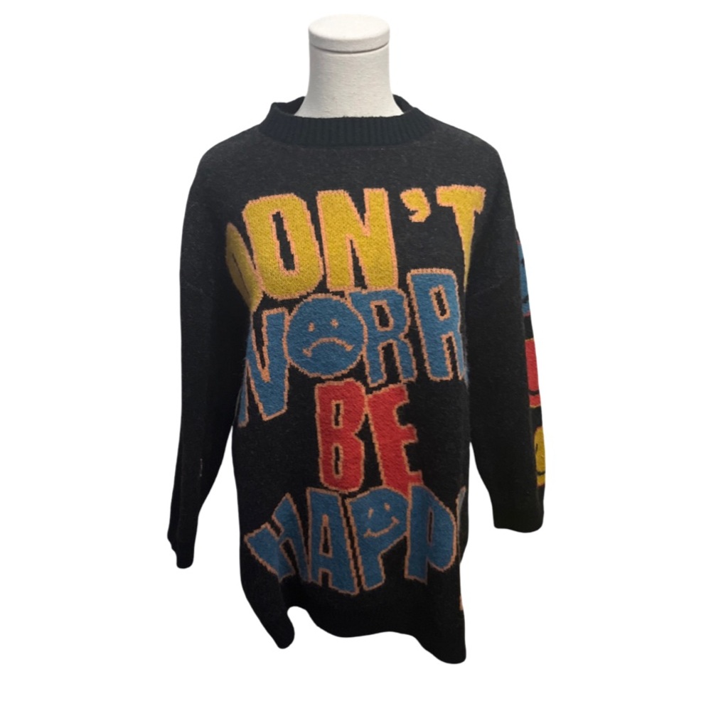 “Don’t worry be happy” sweater. - size M